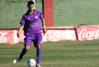 Grêmio se reúne com Defensor no Uruguai e faz proposta por Zeballos