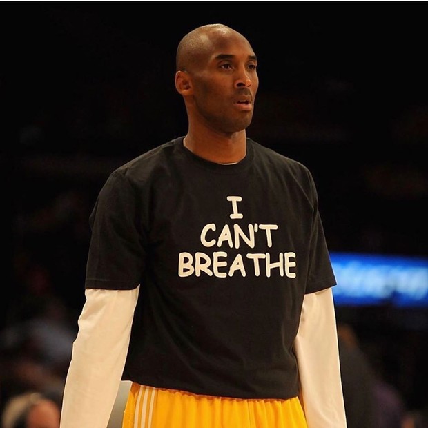 Kobe com a camiseta escrito "Não consigo respirar" (Foto: Reprodução/Instagram)