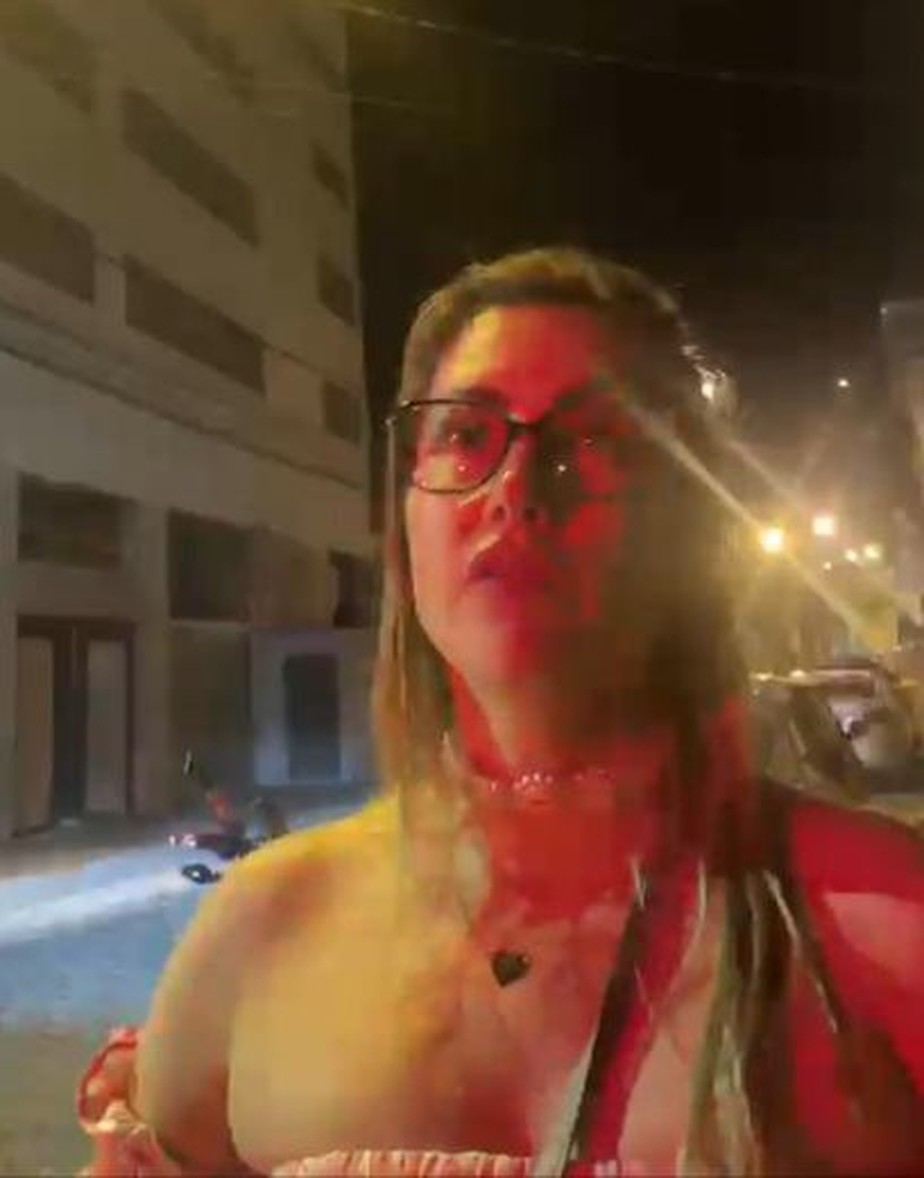 Psiquiatra Paula Carneiro tentou dar 'carteirada' e intimidar policiais em MG
