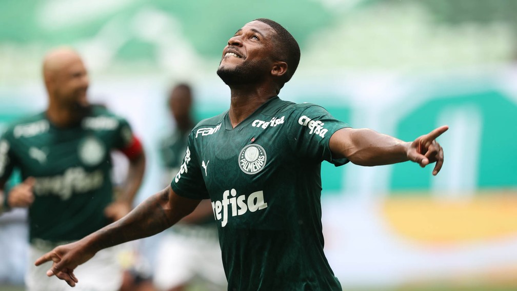 Atuações: Emerson Santos marca em empate do Palmeiras antes de viagem ao Mundial