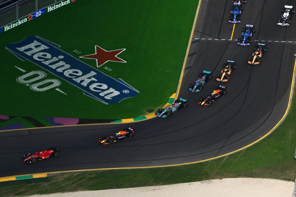 Largada do GP da Austrália da F1 2022 — Foto: Clive Mason/Getty Images