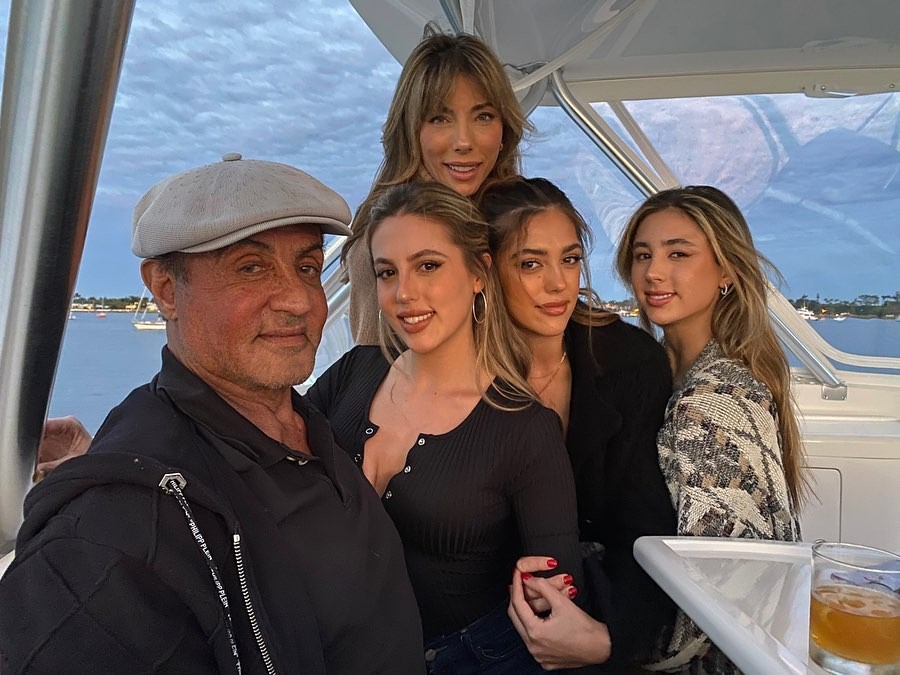 Sylvester Stallone e família (Foto: Reprodução / Instagram)