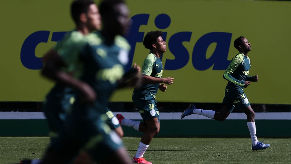 Garotada presente: Palmeiras reforça treinos do time profissional com jogadores sub-20; veja quem são