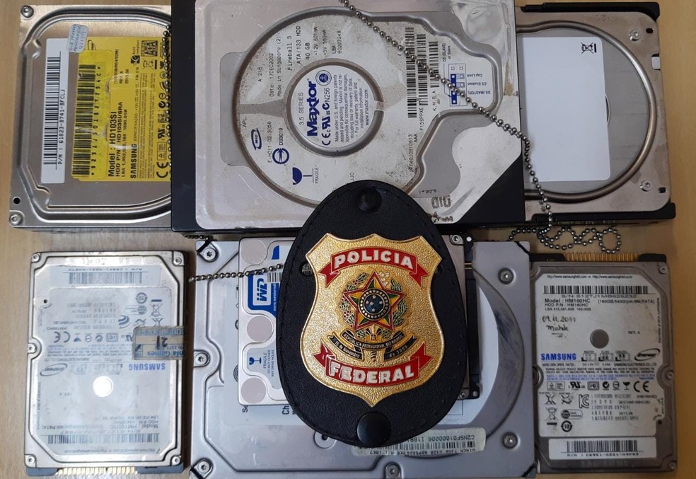 Imagens estavam armazenadas em sete HDs — Foto: Divulgação/Polícia Federal