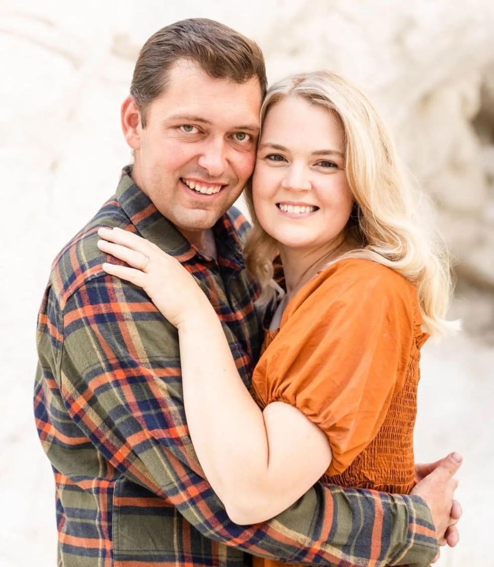 Chris e Courtney: família inteira tem nomes com a letra "C" — Foto: Reprodução/ The Sun