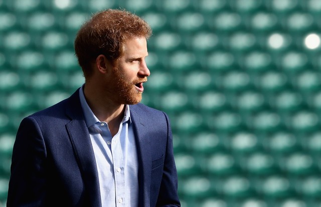 LONDON, ENGLAND - FEBRUARY 17:  HRH Prince Harry looks on during the England training session held at Twickenham Stadium on February 17, 2017 in London, England.  (Photo by David Rogers/Getty Images) (Foto: Getty Images)