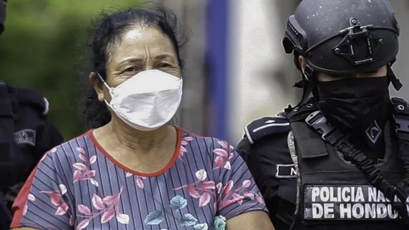 Herlinda Bobadilla foi presa neste fim de semana em Honduras (Foto: Getty Images via BBC News)