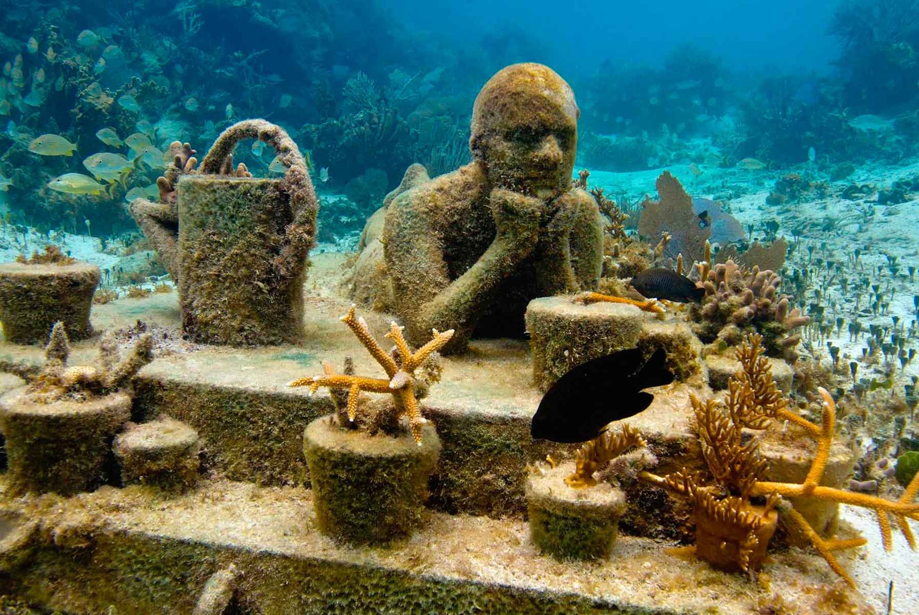 O Jardineiro da Esperança de Jason DeCaires Taylor – Museu Subaquático de Arte – MUSA – Cancún   (Foto: MUSA / Divulgação)