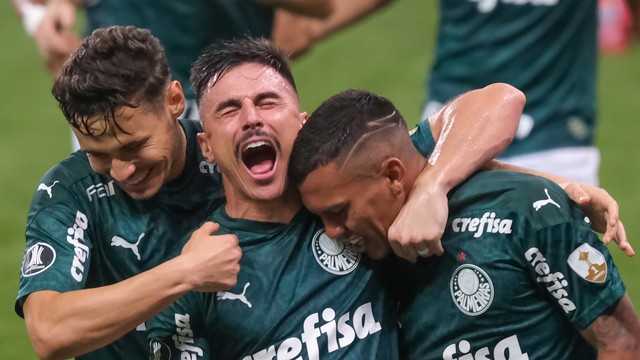 Aníbal avisa Racing que quer jogar no Palmeiras, dinheiro ainda é