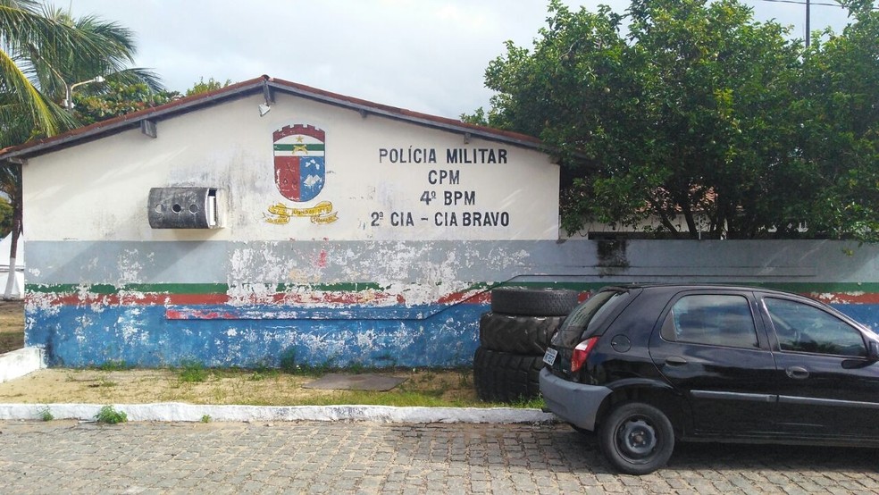 Soldado foi baleado próximo ao 4º Batalhão da PM, na Zona Norte de Natal (Foto: Marksuel Figueredo/Inter TV Cabugi)