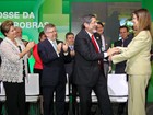 Graça Foster assume presidência da Petrobras e promete continuidade