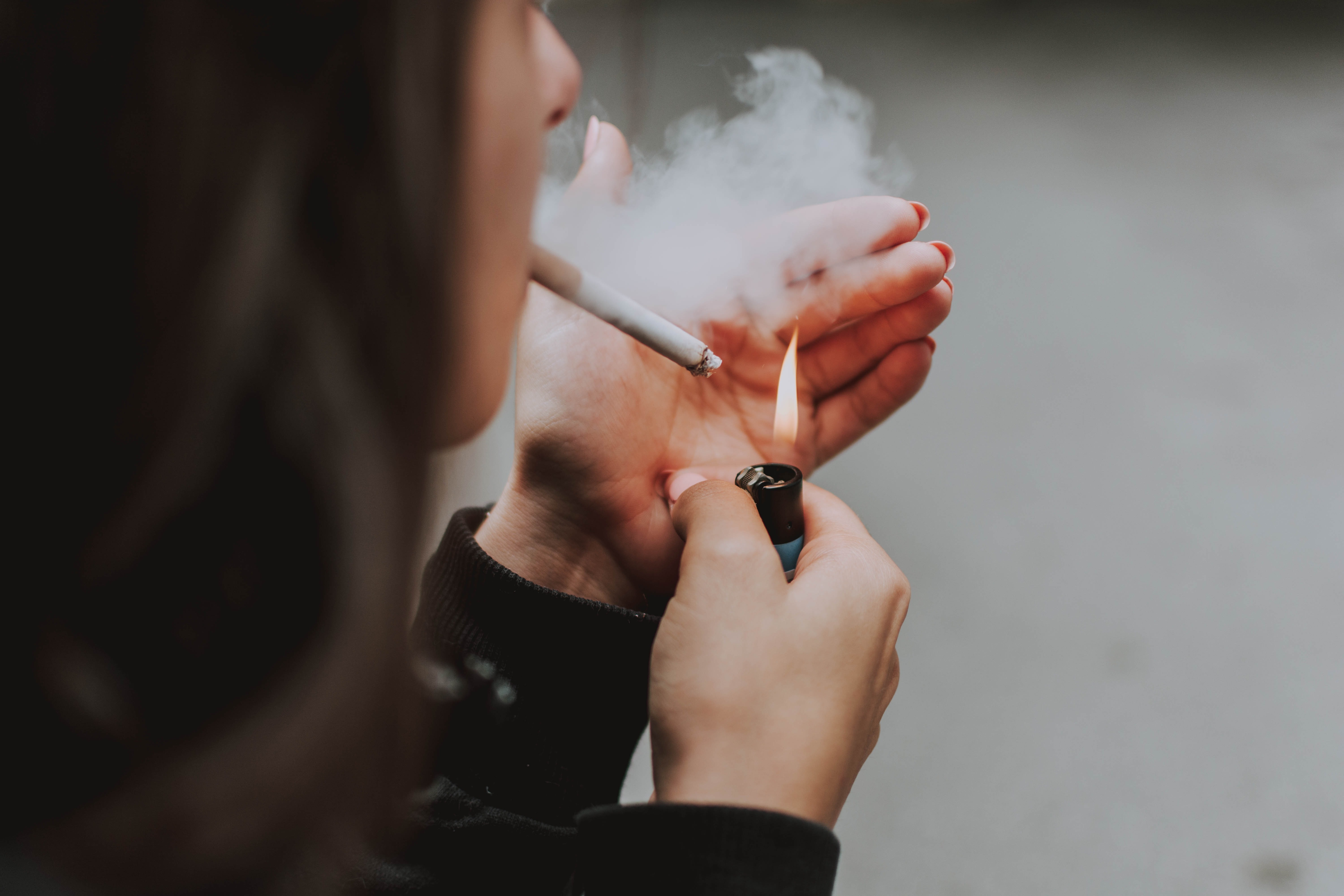 Cigarro aumenta receptores para Sars-CoV-2 no pulmão, aponta estudo (Foto: Unsplash)