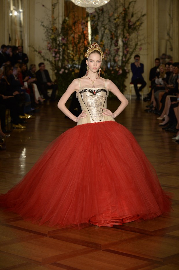 Head: A Balletic Leap from Dolce Gabbana Vogue en