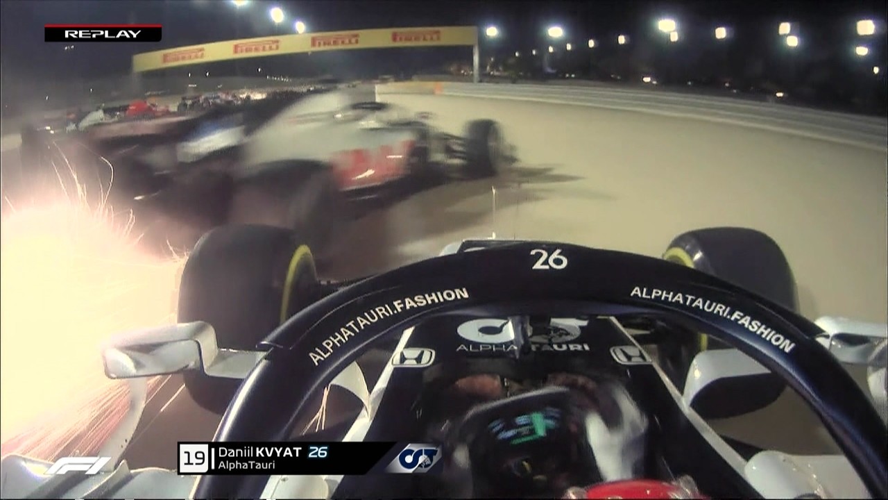 Imagem mostra que carro de Grosjean se choca com o de Kvyat antes do acidente