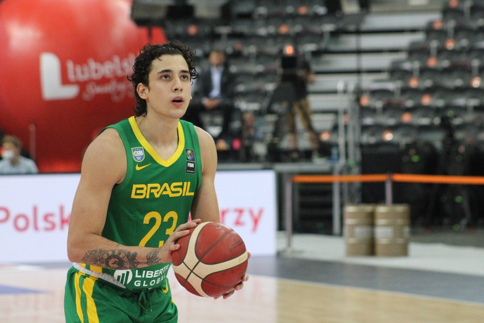 Petrovic Define 14 Atletas Que Viajam Para Pre Olimpico De Basquete Olimpiadas Ge