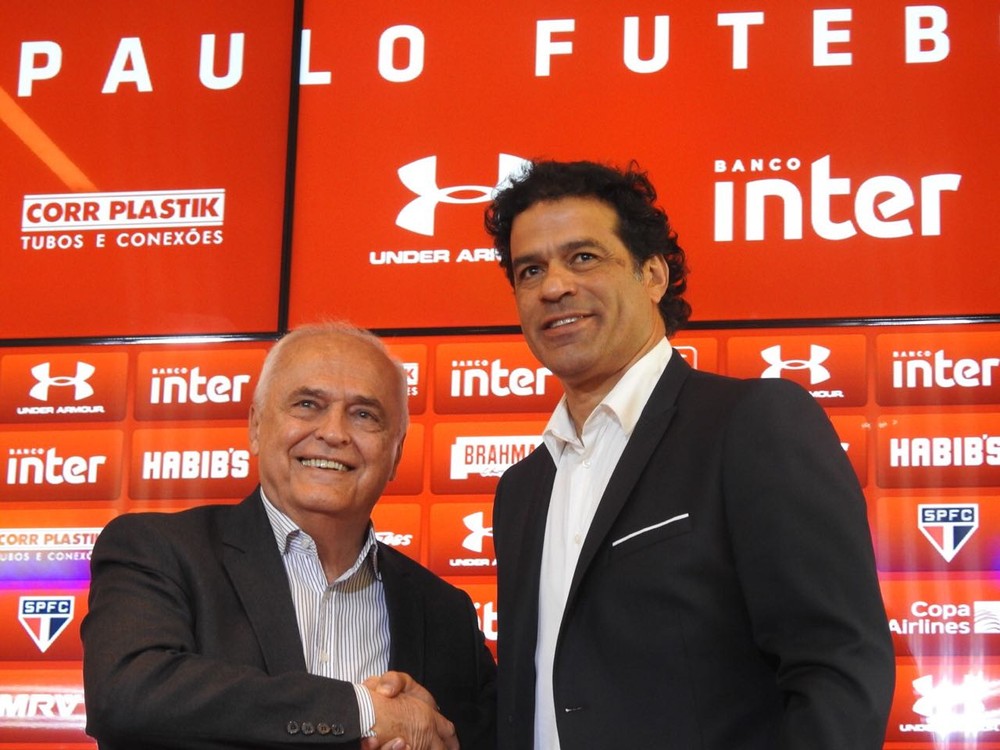 Presidente Leco apresenta Raí como novo diretor executivo de futebol do São Paulo (Foto: Marcelo Hazan) 