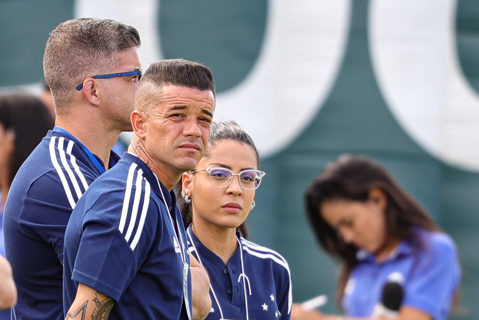 D'Alessandro acompanha jogo do Cruzeiro pela primeira vez — Foto: Gilson Junio/AGIF