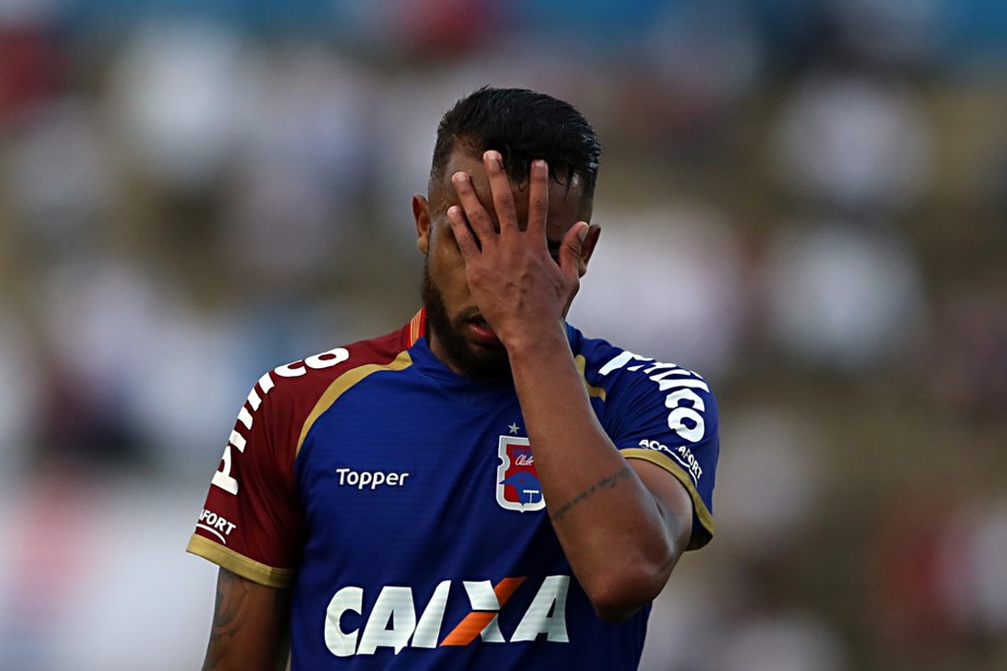 VitÃ³ria do Sport decreta ParanÃ¡ como primeiro rebaixado da SÃ©rie A 2018