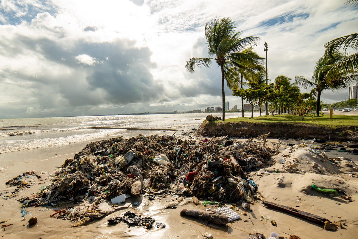 Mais De 600 Toneladas De Lixo São Recolhidas Na Praia Da Avenida Maceió Após Chuvas Alagoas G1