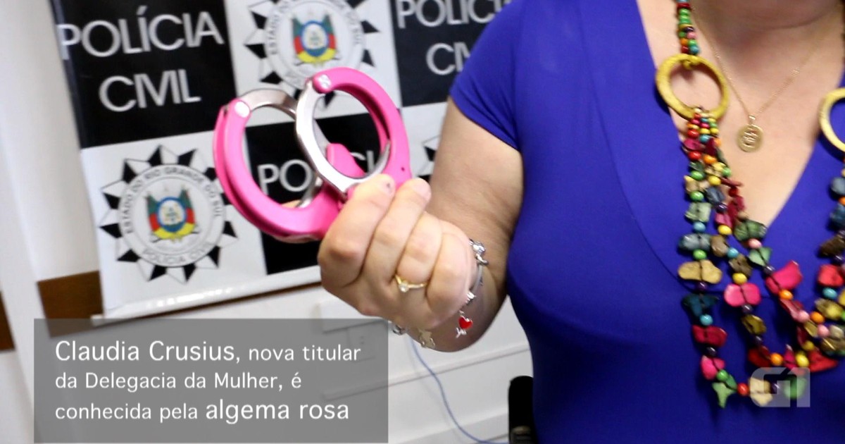 G1 - Dona de algema rosa, nova titular assume Delegacia da Mulher no RS ...