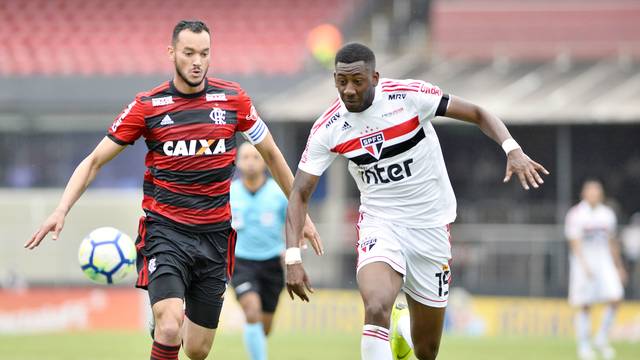 São Paulo x Flamengo Réver e Gonzalo Carneiro