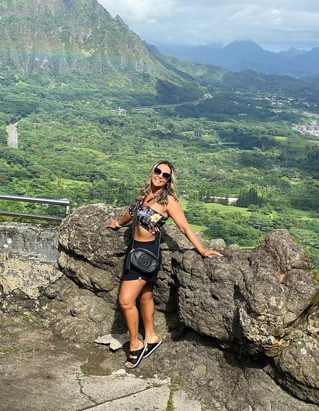 Carla Perez no Havaí (Foto: Reprodução/Instagram)