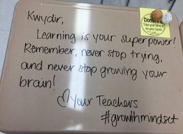 “Kwydir, aprender é o seu superpoder! Lembre-se, nunca deixe de tentar, e nunca deixe de expandir sua mente!” (Foto: Reprodução/hypeness)