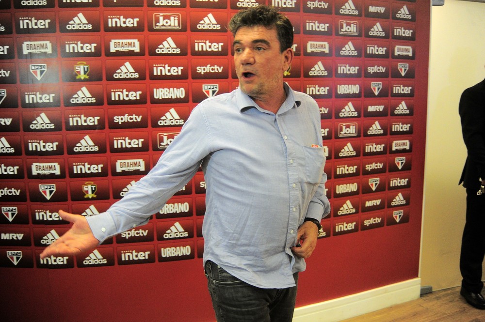 Andrés diz que recusou propostas por Mateus Vital e tenta evitar desmanche no Corinthians