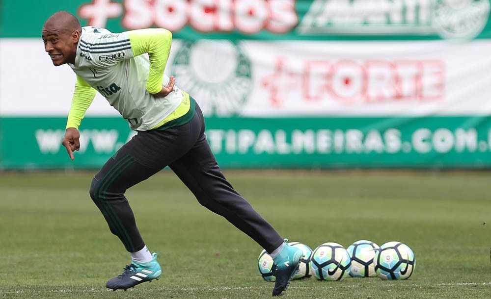  Palmeiras terá cinco jogadores pendurados na partida contra o Botafogo