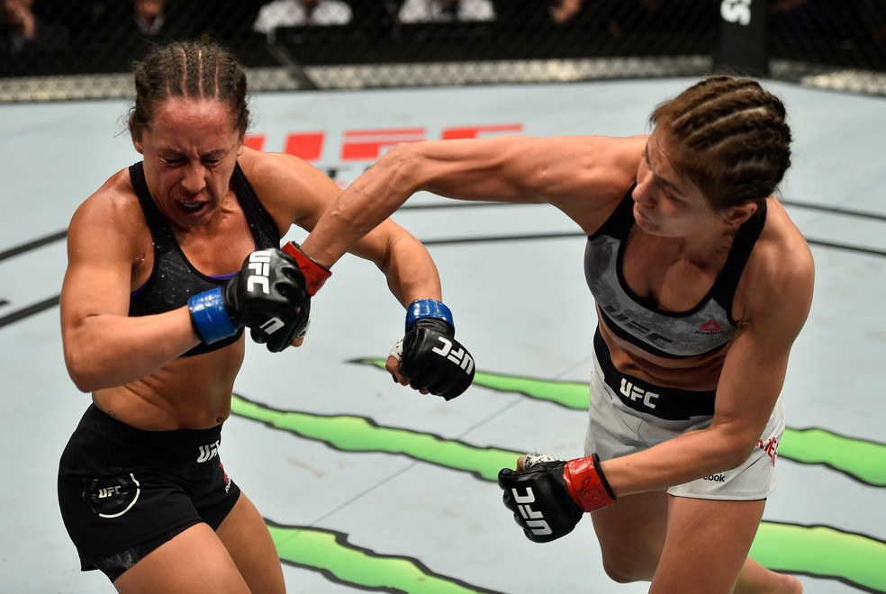 Karolina Kowalkiewicz fez valer sua experiência e derrotou a estreante americana  Jodie Esquibel no UFC Polônia (Foto: Getty Images)