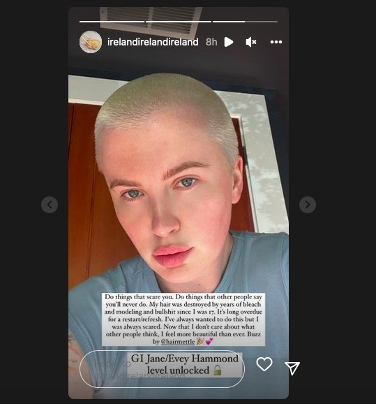 O post de Ireland Baldwin refletindo sobre seu novo look (Foto: Instagram)
