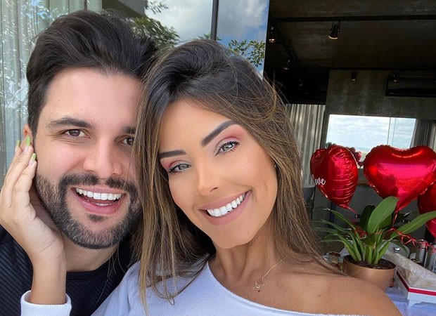 Rogério Fernandes e Ivy Moraes cancelaram casamento faltando 8 dias para a cerimônia (Foto: Reprodução/Instagram)