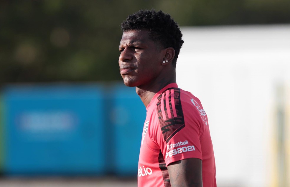 Arboleda tem nova lesão na coxa e aumenta lista de problemas médicos no São Paulo