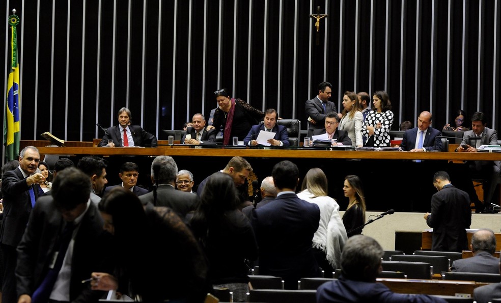 Deputados no plenário da Câmara para análise da proposta que acaba com progressão de regime para quem matar policial (Foto: Luis Macedo/Câmara dos Deputados)