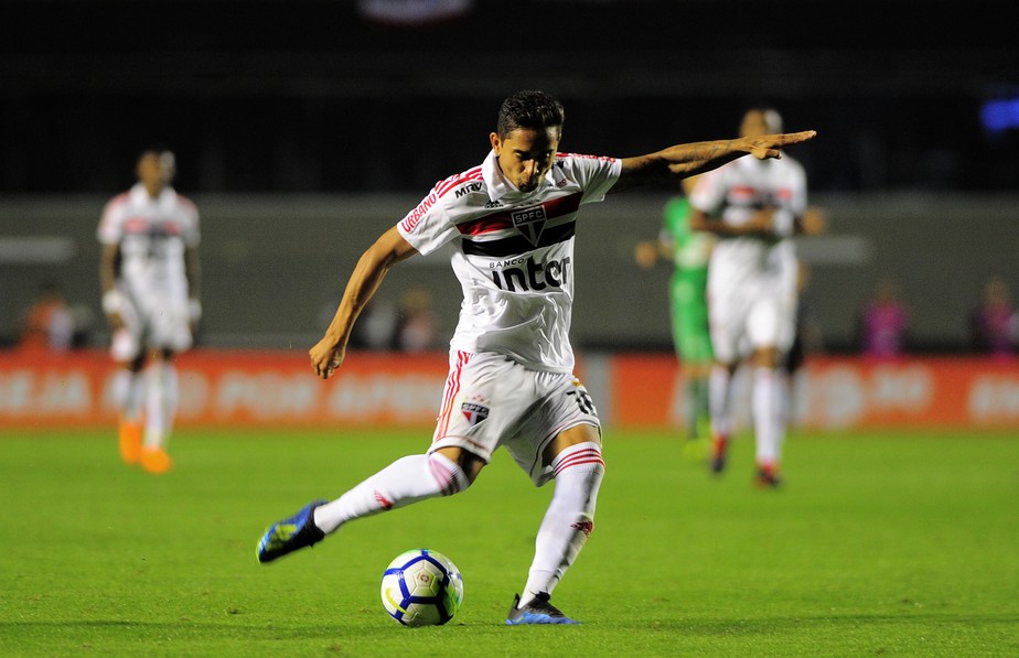 Sport procura Everton Felipe, do São Paulo e tenta retorno do meia