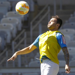 Mena atribui crescimento pessoal a bom momento vivido pelo Cruzeiro