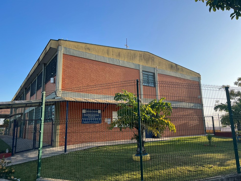 Escola fica no bairro Monte Rei, em Piracicaba — Foto: Giuliano Tamura/EPTV