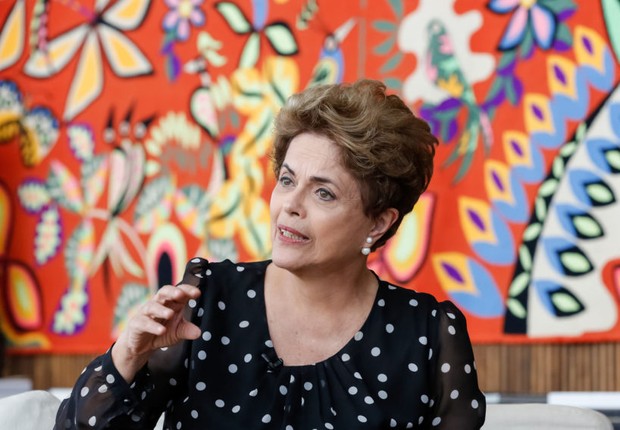 Dilma Rousseff durante entrevista no Palácio da Alvorada (Foto: Roberto Stuckert Filho/PR)
