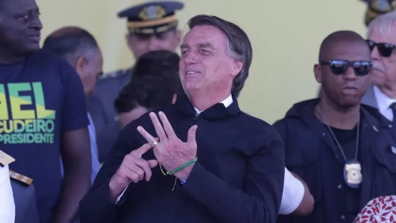 Partidos de oposição acusaram Bolsonaro de abuso político e econômico e uso indevido dos meios de comunicação, uma vez que a fala do presidente foi transmitida ao vivo e na íntegra para todo o país pela TV Brasil (Foto: EPA via BBC News)