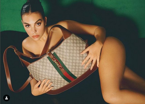 A modelo agentina Georgina Rodríguez, namorada de Cristiano Ronaldo, em ensaio para a revista espanhola In Style (Foto: Instagram)