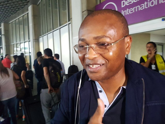 Misterioso, auxiliar de Rueda chega ao Rio em silêncio: Que o mister fale