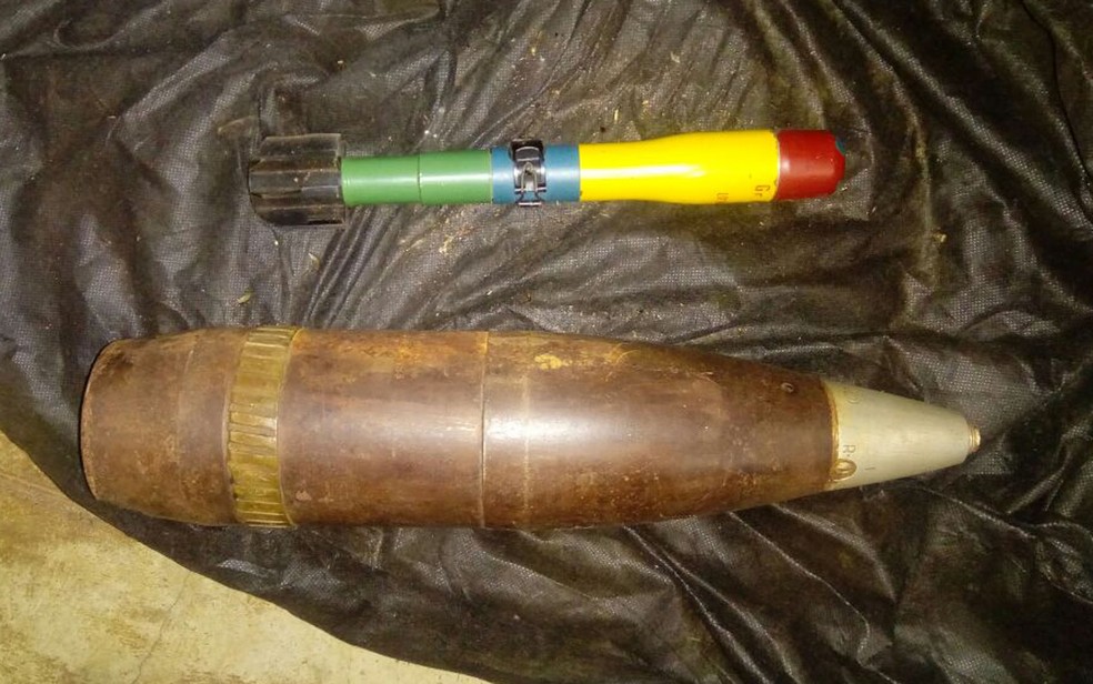 Morteiro e granada de bocal ficaram guardadas por 5 anos em sala trancada no museu de Barretos, SP (Foto: Divulgação)