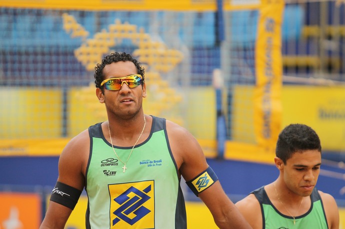 Jô e Léo Vieira levam título de etapa do Circuito Sul-Americano de vôlei de praia (Foto: Divulgação/CBV)