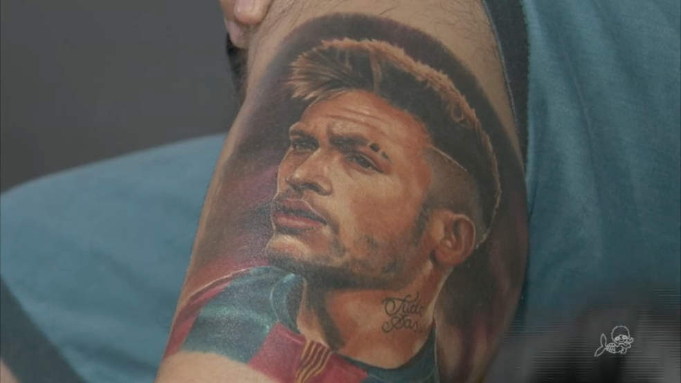 Fa De Neymar Porteiro Tatua Craque Da Selecao Na Panturrilha Ceara G1