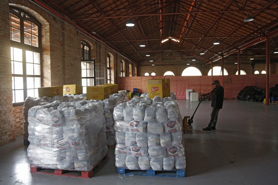 ONG Ação da Cidadania arrecadou alimentos em sua sede, na Gamboa
