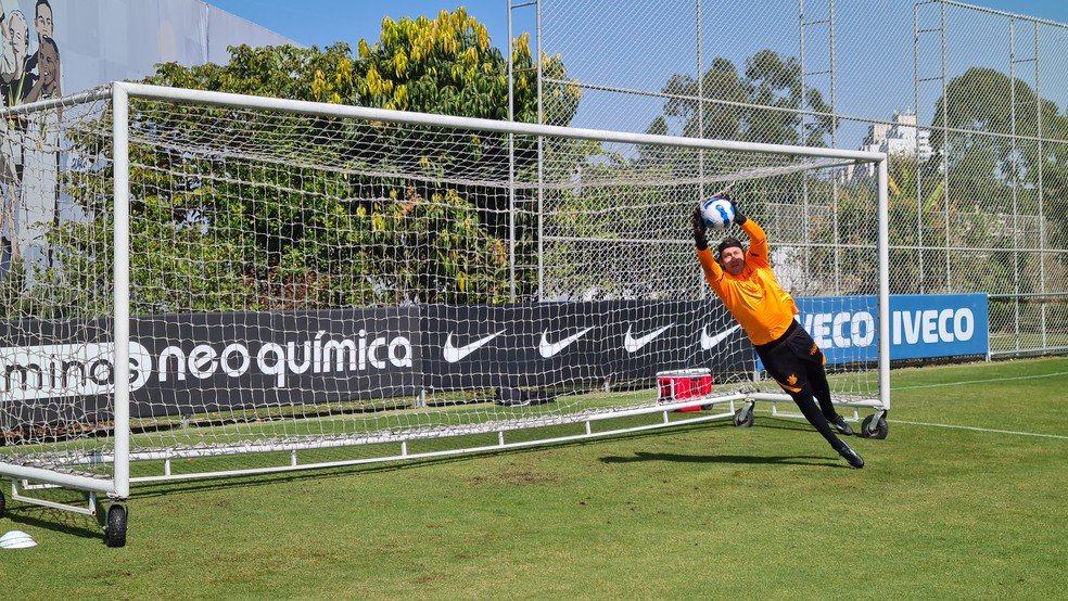 Corinthians inicia preparação para enfrentar o Flamengo