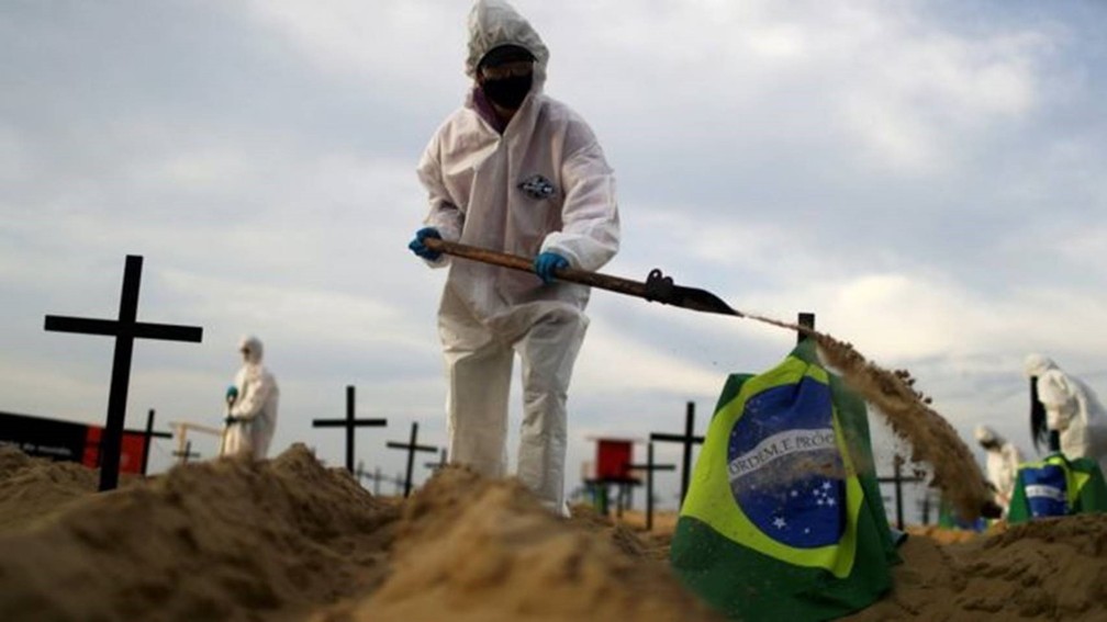 Estudos apontam que 74% das mortes por covid-19 no Brasil sejam de pessoas com mais de 60 anos — Foto: Reuters