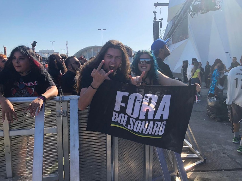Dia do Metal no Rock in Rio 2022 &eacute; marcado por protestos contra Bolsonaro;  veja v&iacute;deos | Rock in Rio 2022 | G1
