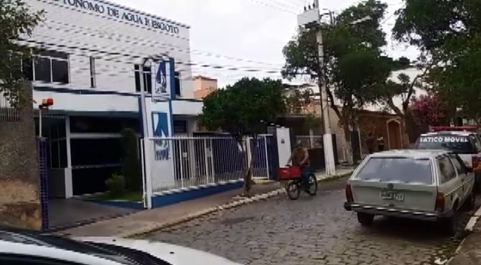 SAAE de São Lourenço foi alvo de operação do Ministério Público — Foto: Reprodução / EPTV 