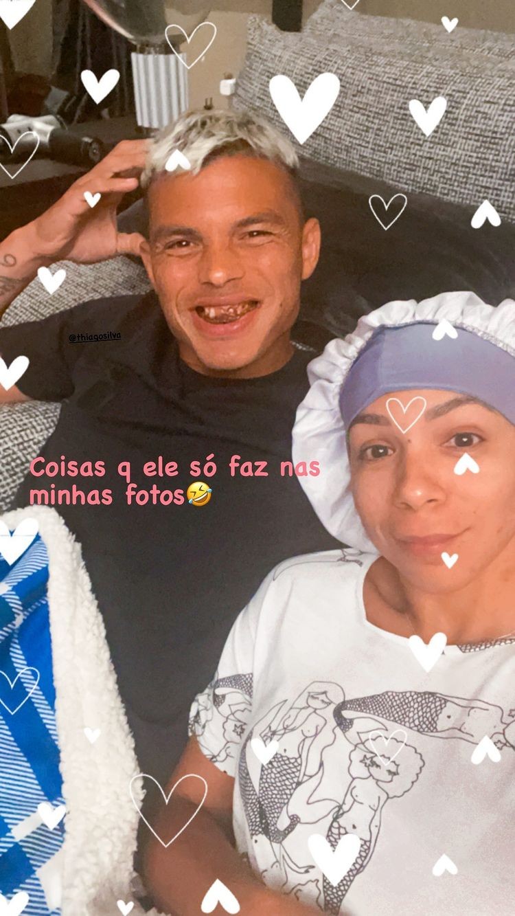 Belle Silva diverte seguidores com foto inusitada com Thiago Silva (Foto: Reprodução / Instagram)
